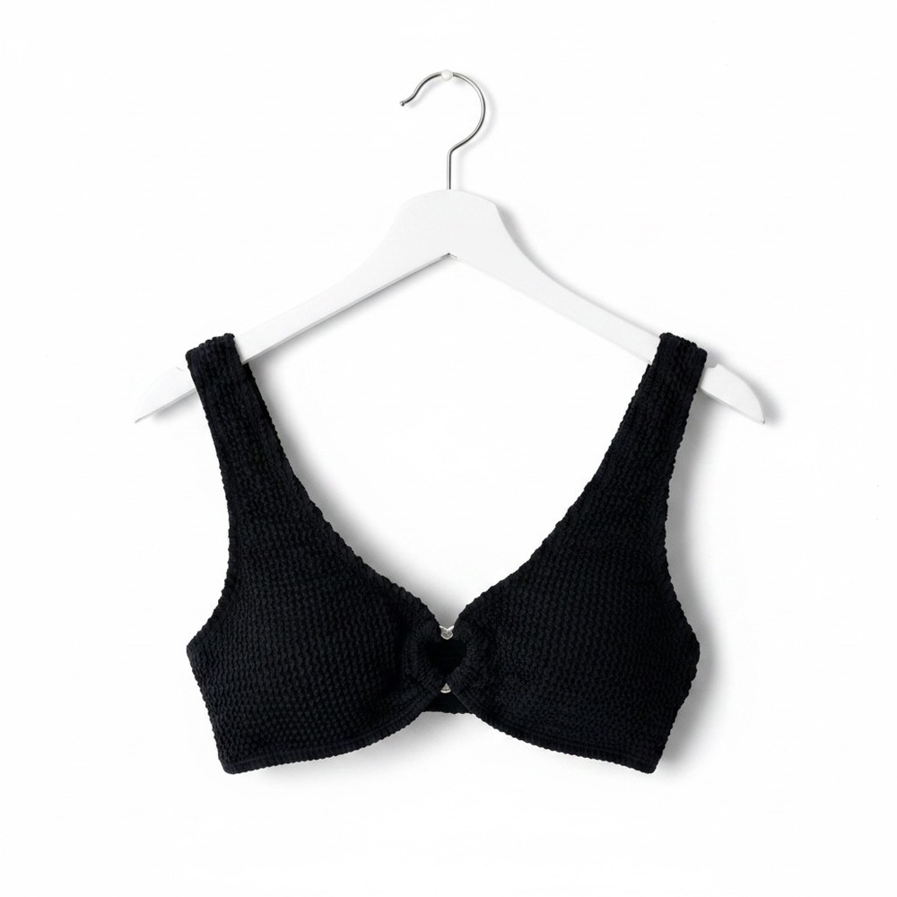 Halara Black Textured Bikini Top Heart Ring Detail Size Small Swim Suit Top Pool